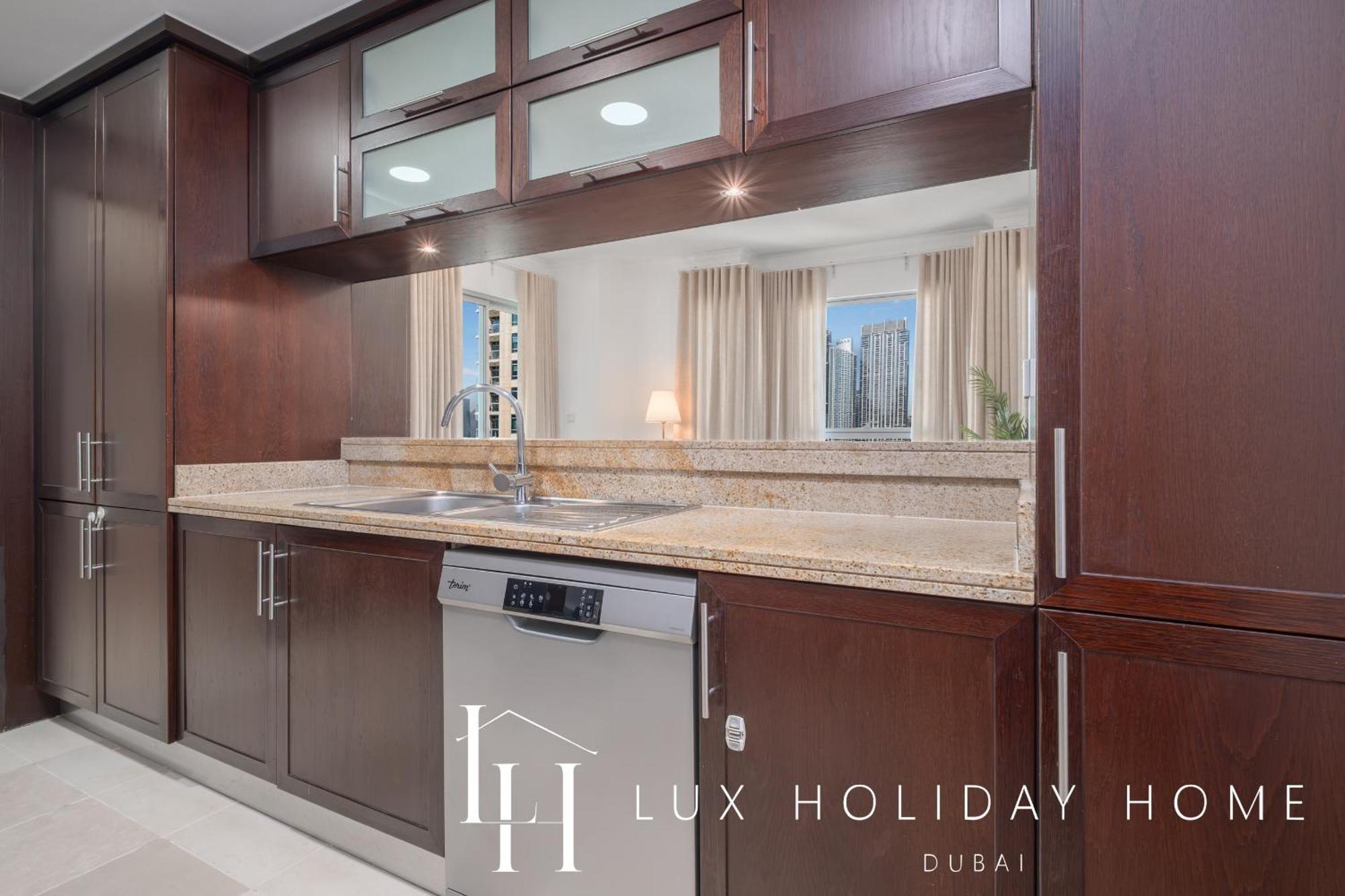 Lux The Burj Khalifa Fountain View Apartment Dubai